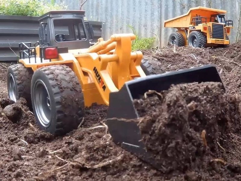 Huina RC construction machinery